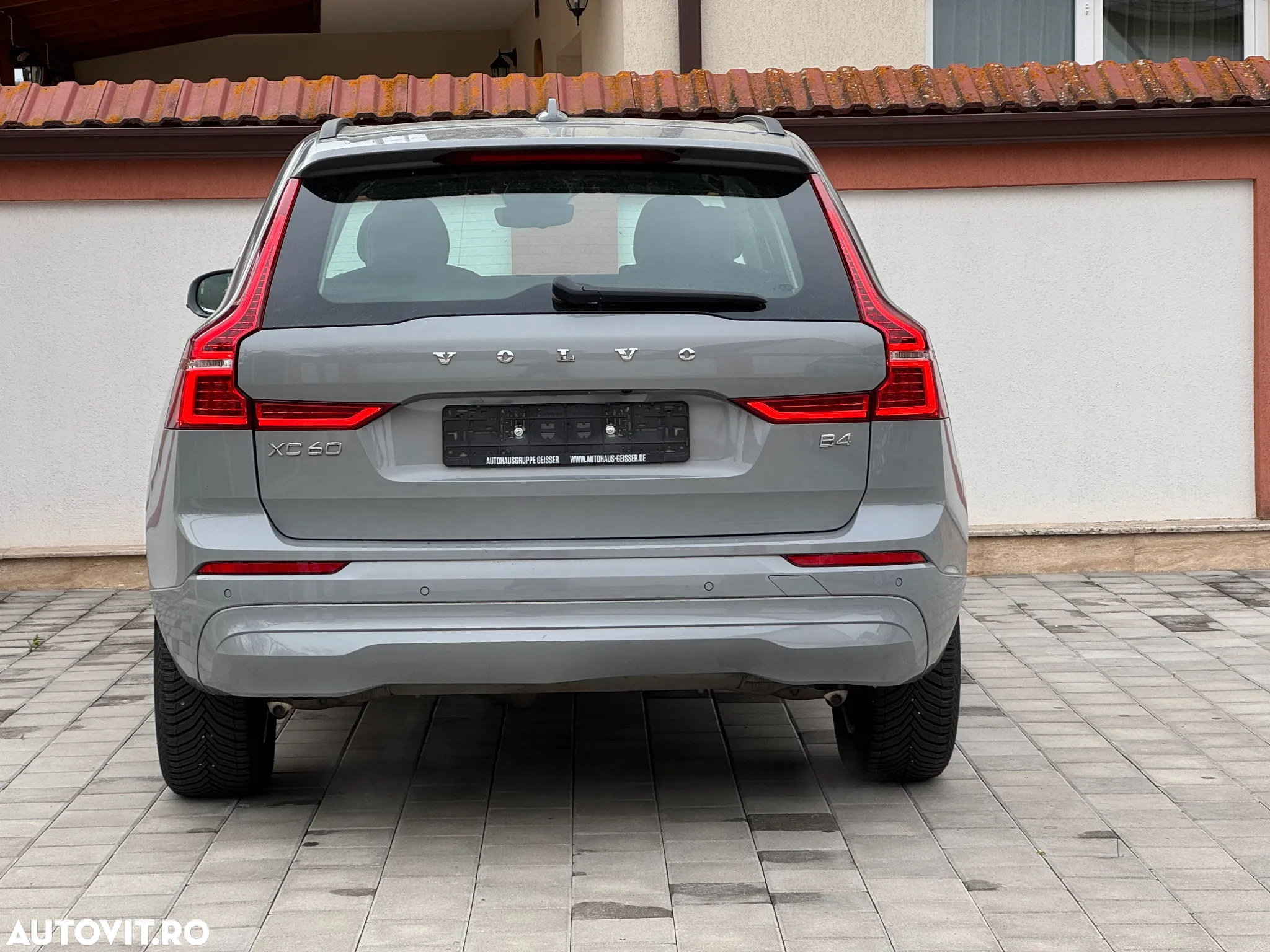 Volvo XC 60 B4 D AWD Core - 10