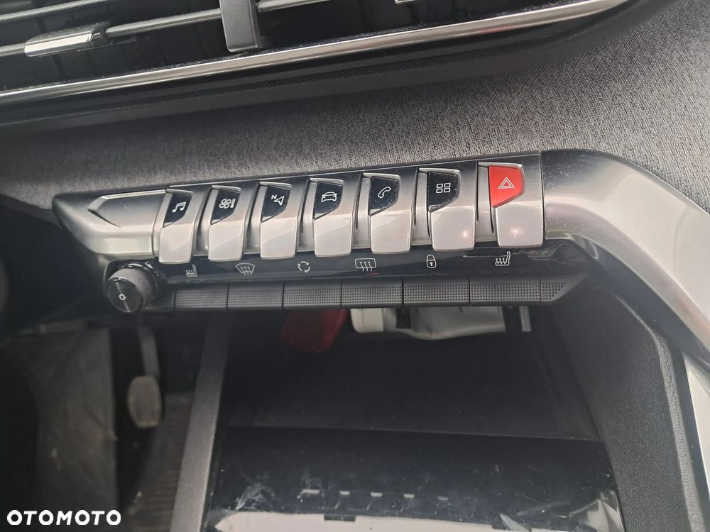 Peugeot 5008 1.6 BlueHDI Allure S&S EAT6 - 13