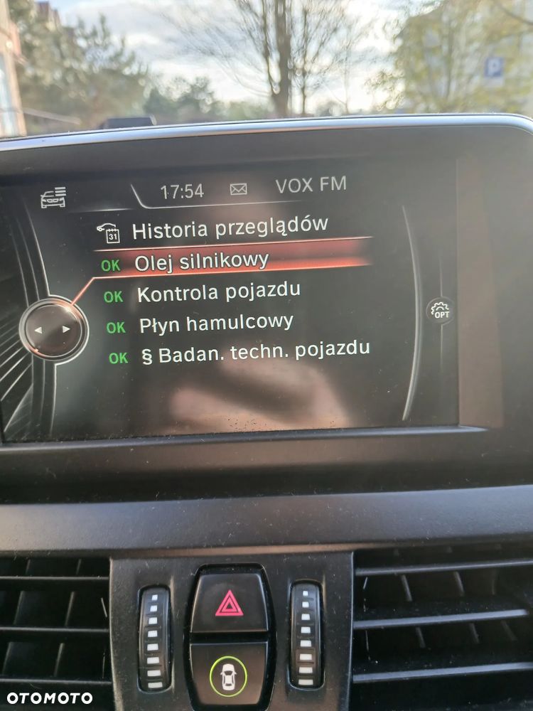 BMW Seria 2 216d - 9