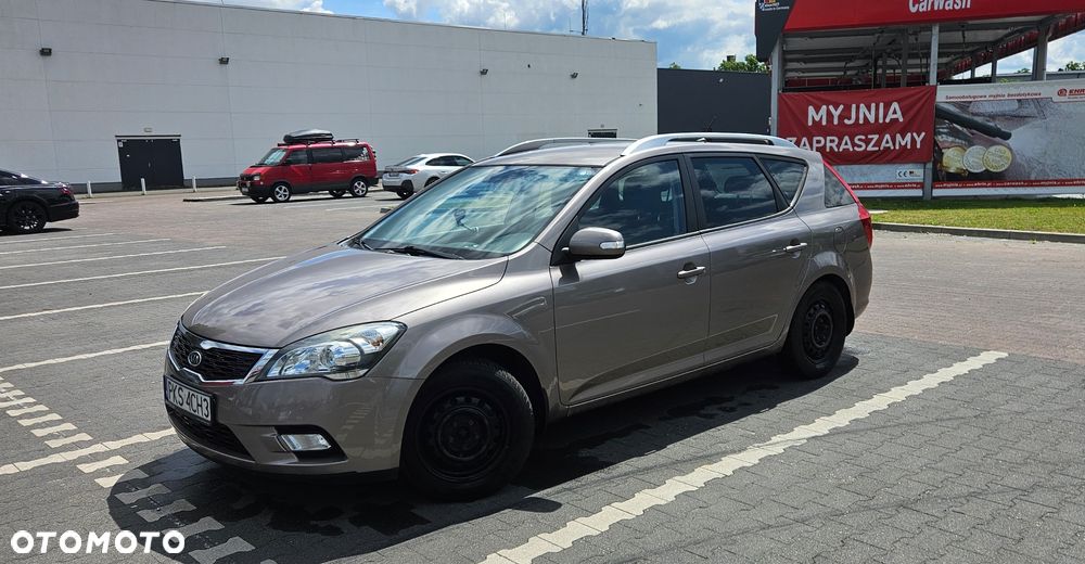 Kia Ceed 1.6 Comfort - 1