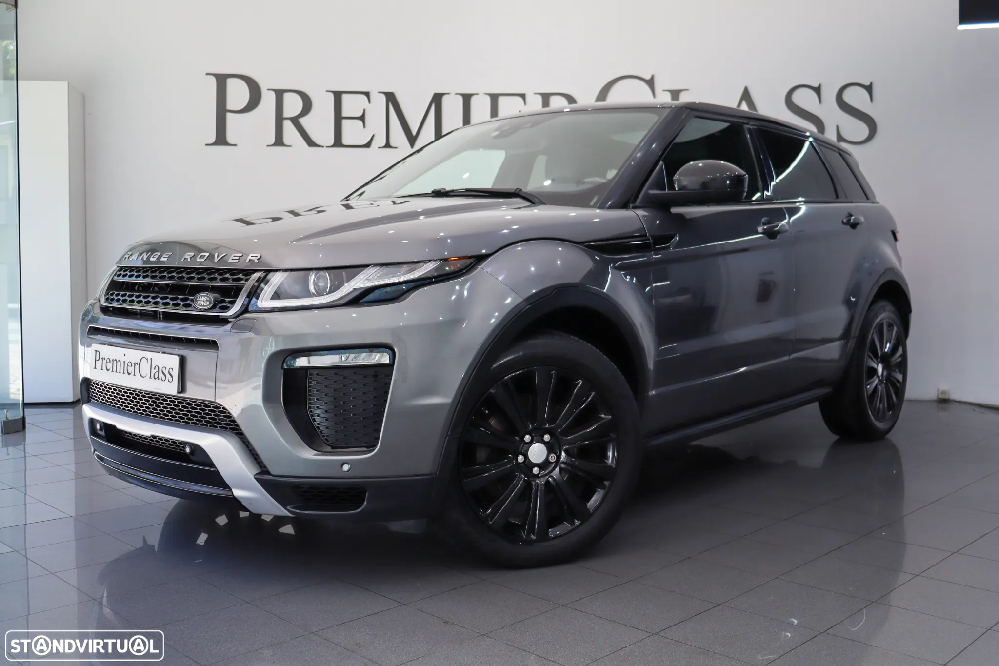 Land Rover Range Rover Evoque 2.0 D150 AWD R-Dynamic HSE Auto - 3