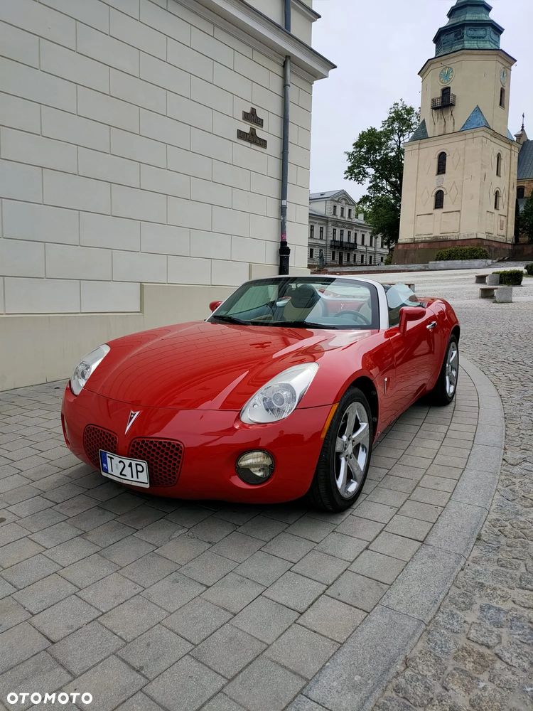 Pontiac Solstice - 2