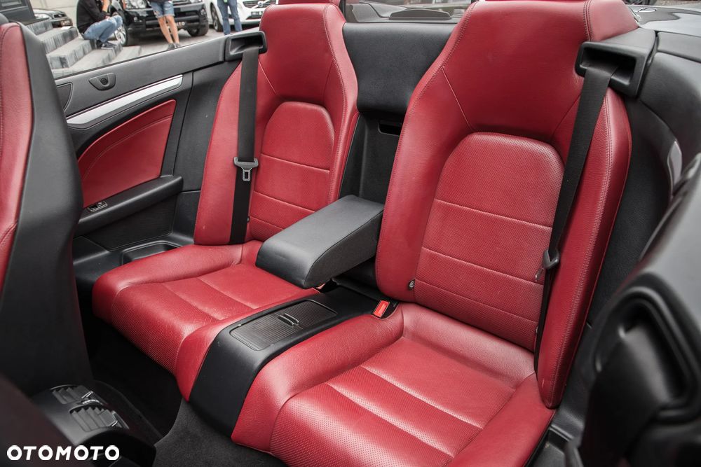 Mercedes-Benz Klasa E - 19