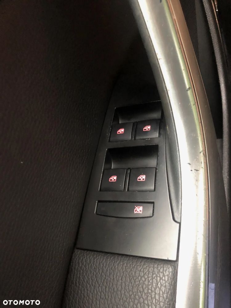 Opel Astra 1.7 CDTI DPF Cosmo - 8