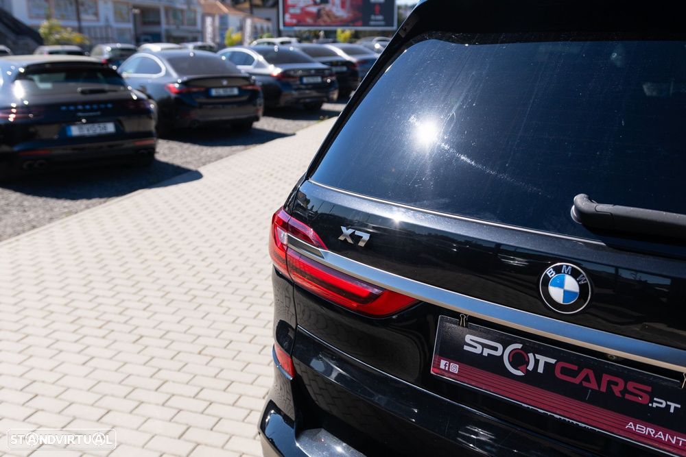 BMW X7 M50d - 8
