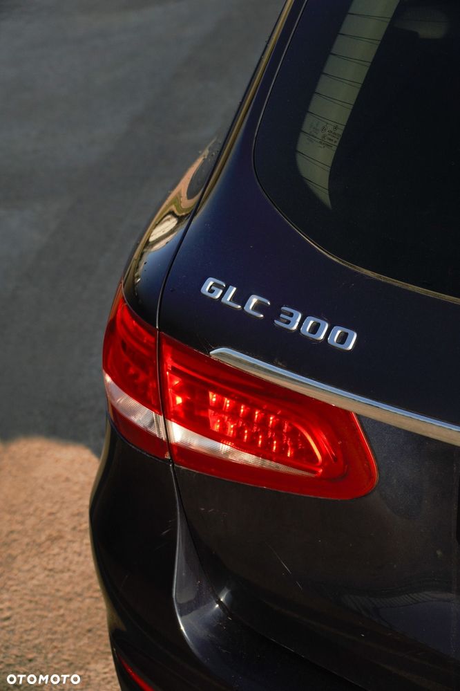 Mercedes-Benz GLC 300 4-Matic - 17