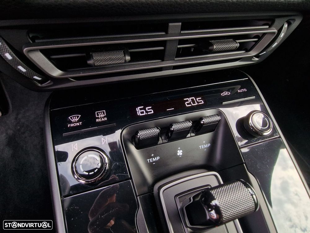 Porsche 911 Série F - 30