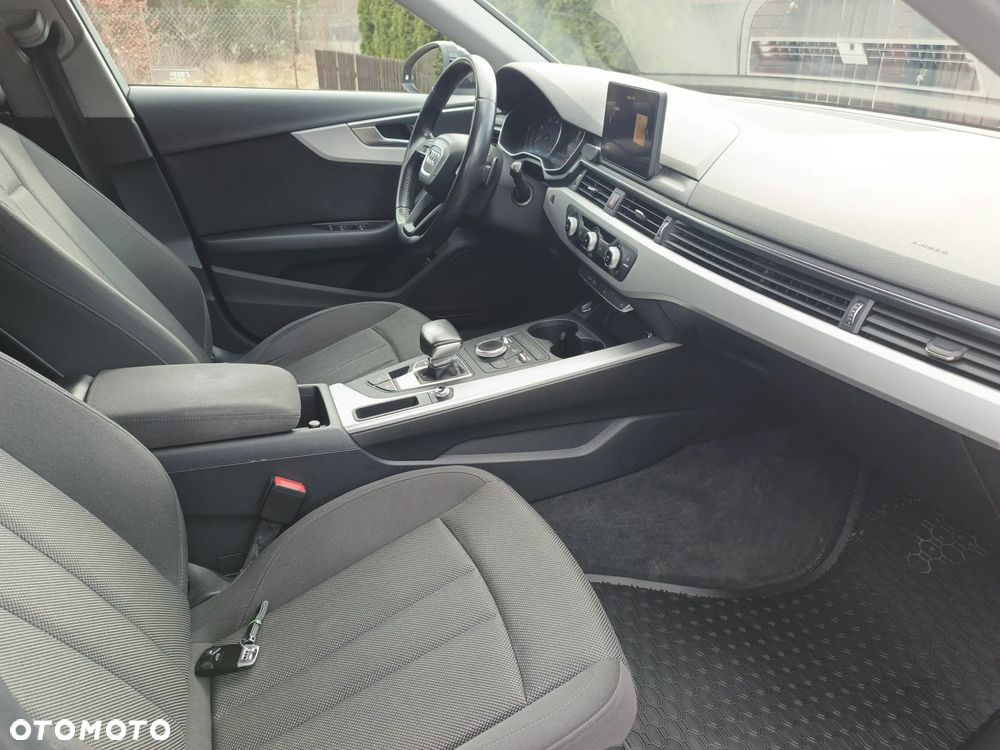 Audi A4 Avant 2.0 TDI Sport S tronic - 10