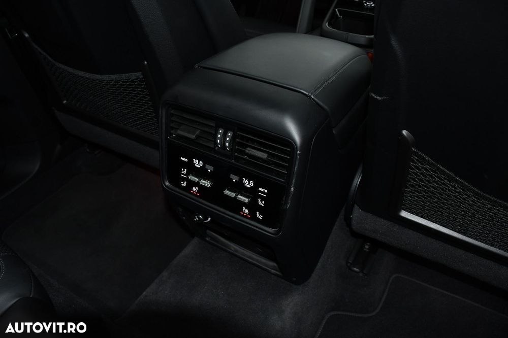 Porsche Cayenne - 31