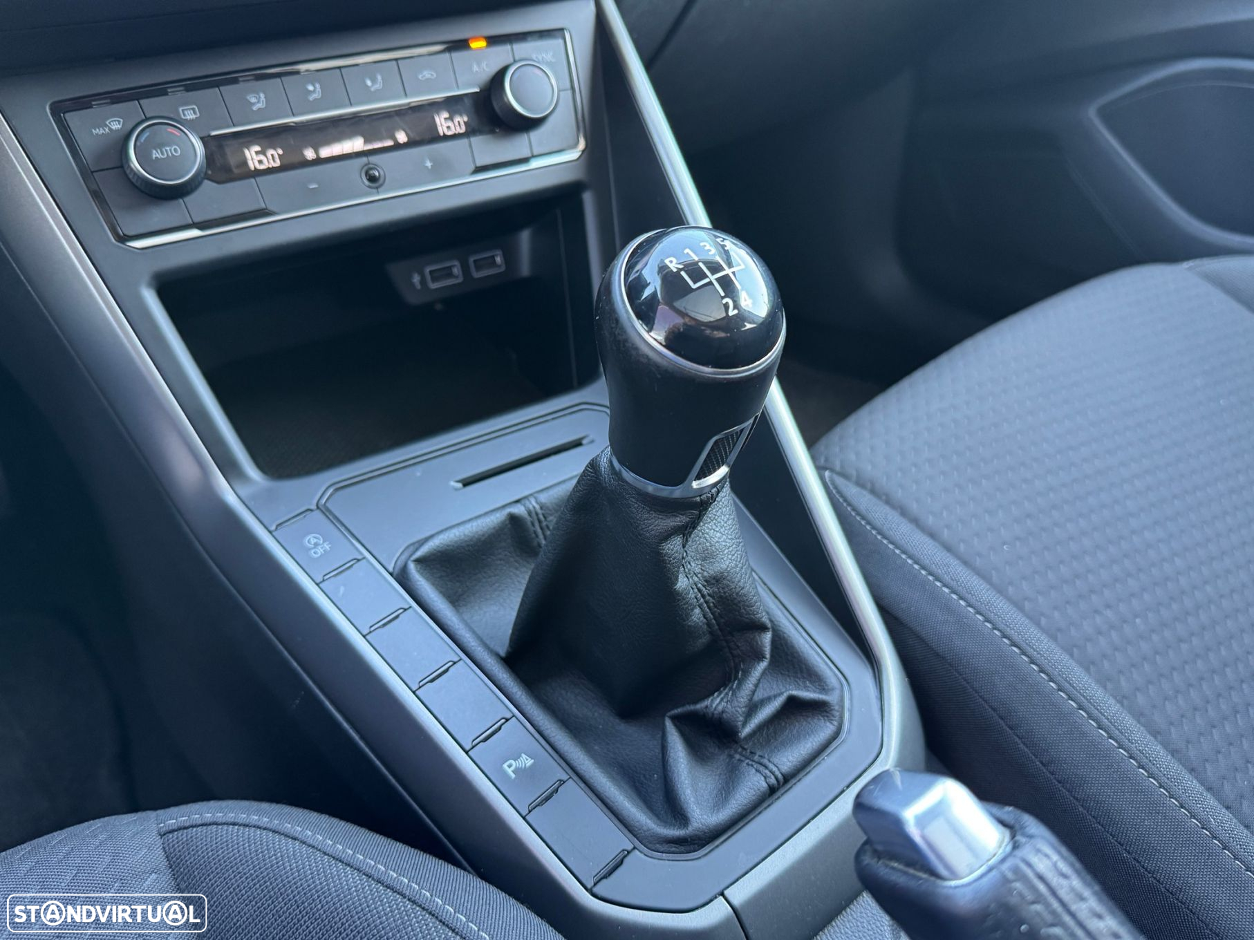 VW Polo 1.6 TDI Highline - 21