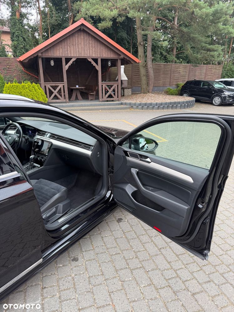 Volkswagen Passat 2.0 TDI Bi-Turbo BMT 4Mot Highline DSG - 28
