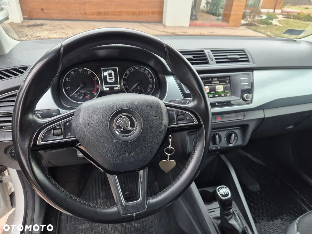 Skoda Fabia 1.2 TSI Active - 11