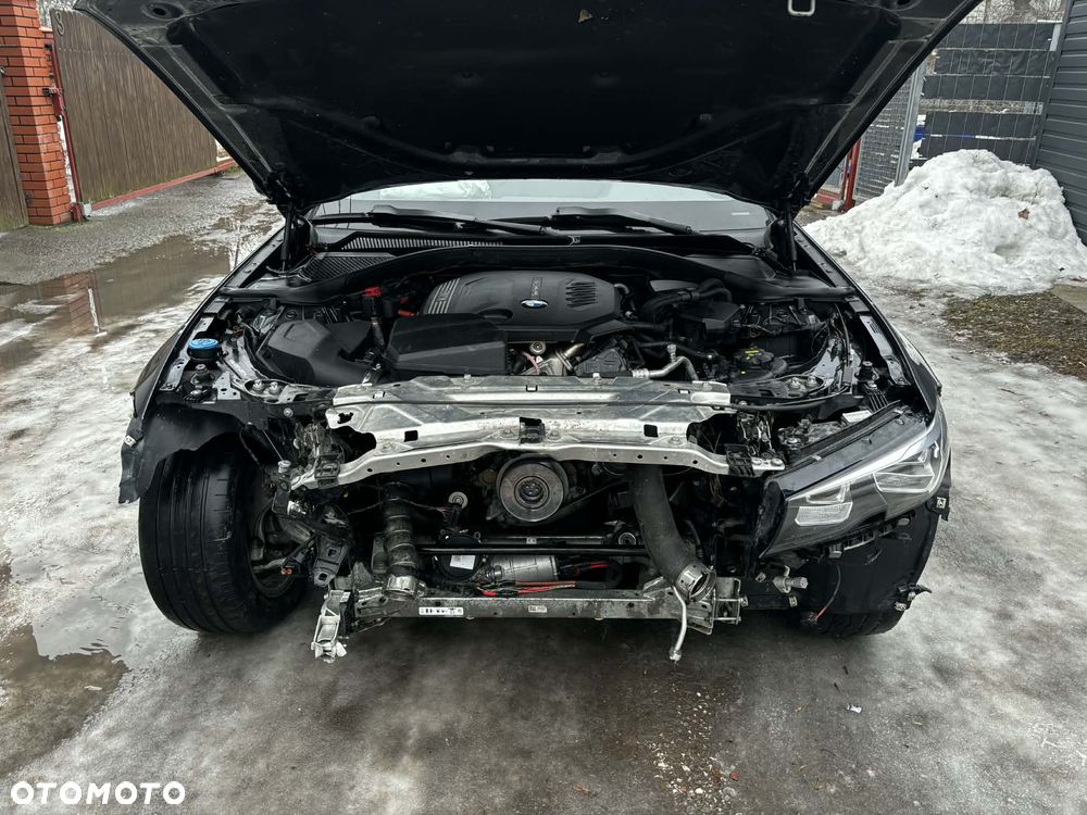 BMW Seria 3 318d Edition Luxury Line Purity - 16