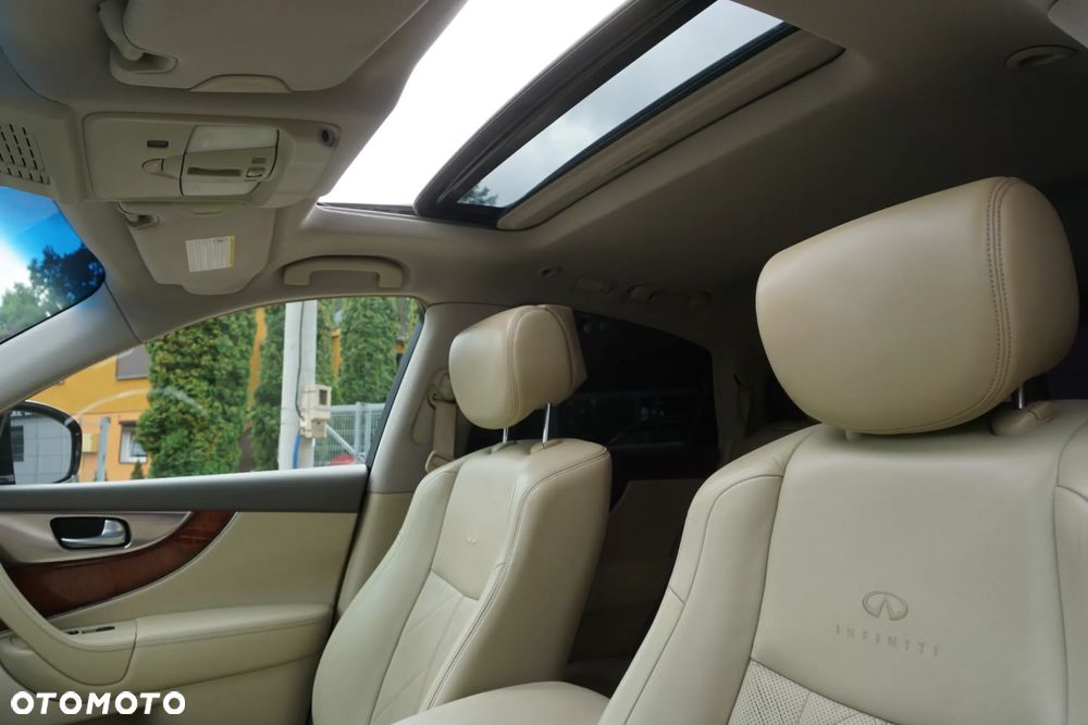 Infiniti FX FX30d AWD S - 12