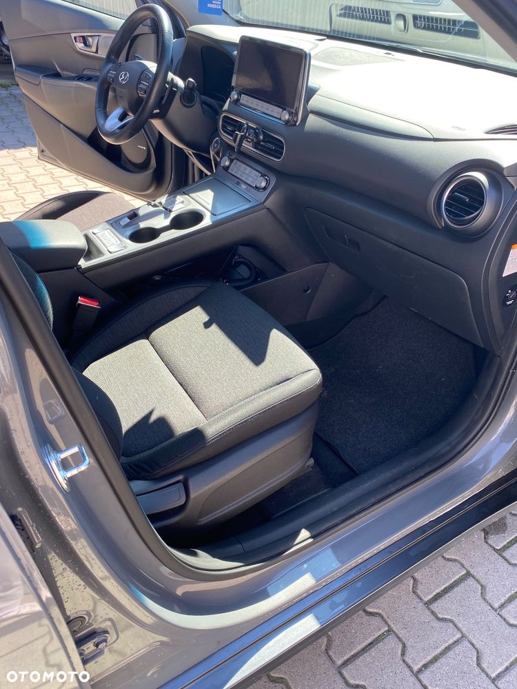 Hyundai Kona Electric 39kWh Premium - 18