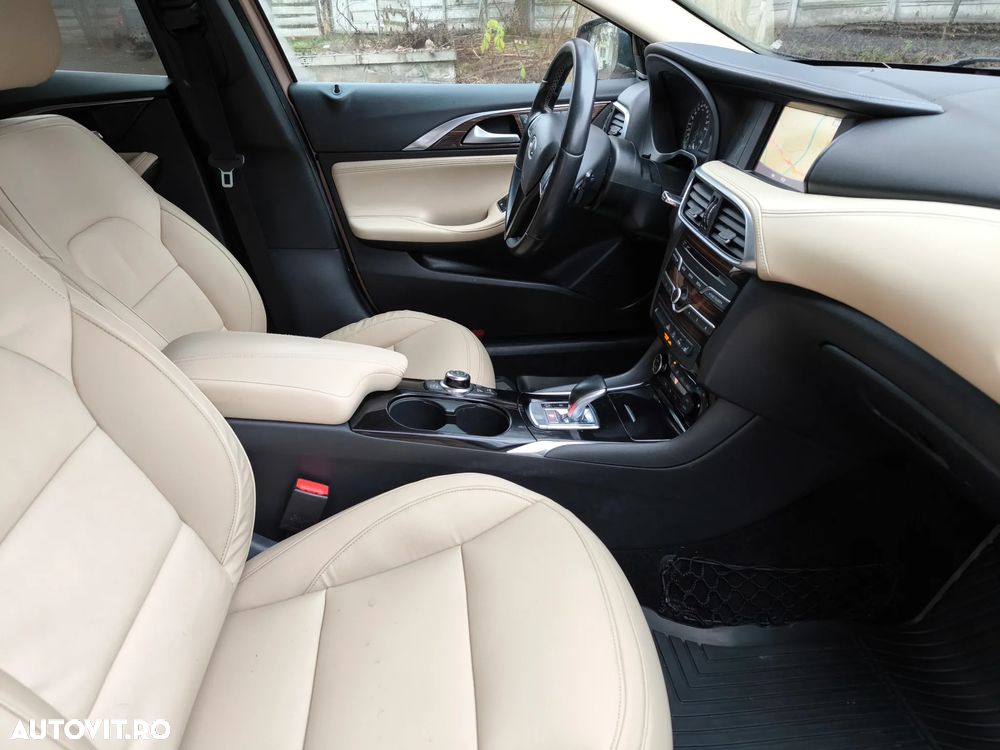 Infiniti Q30 2.2d DCT AWD Sport Tech - 10