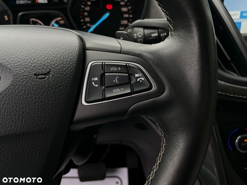 Ford Kuga 2.0 TDCi 4x4 Vignale - 24