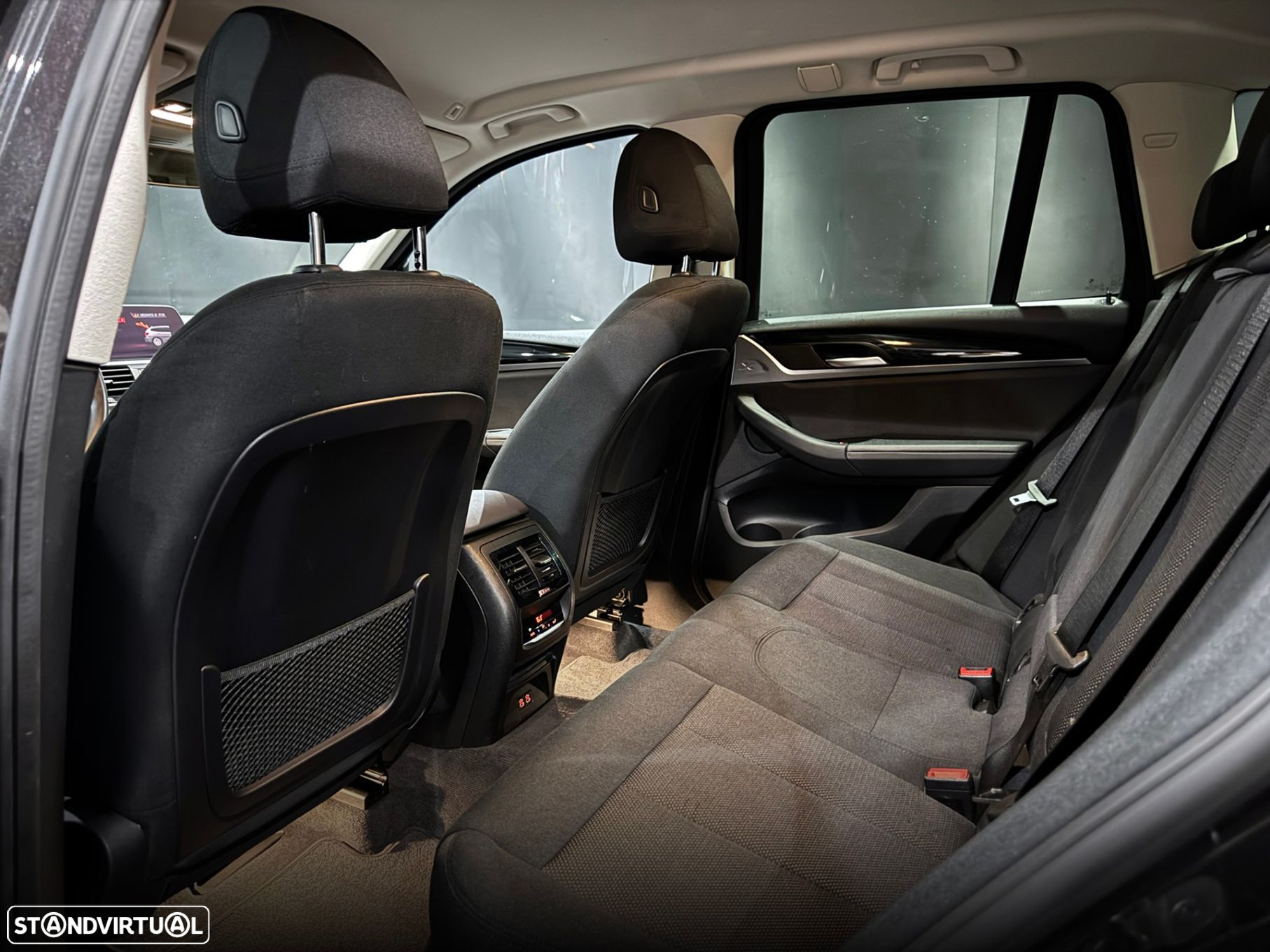 BMW X3 18 d sDrive Ed. L.Style Auto - 32