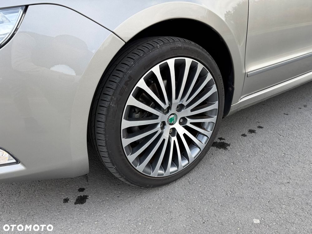 Skoda Superb 2.0 TDI L&K - 30