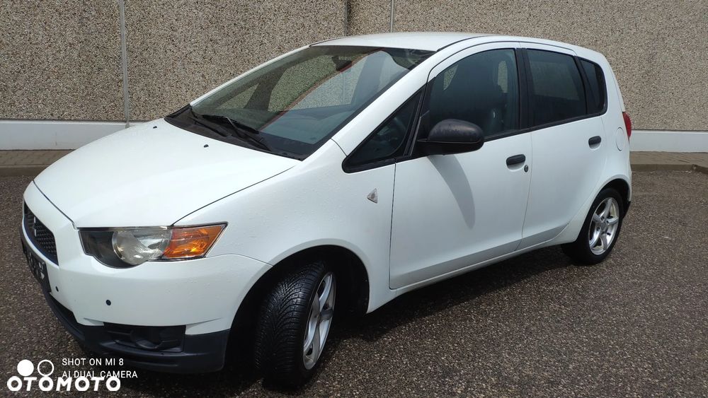 Mitsubishi Colt 1.3 Inform - 1