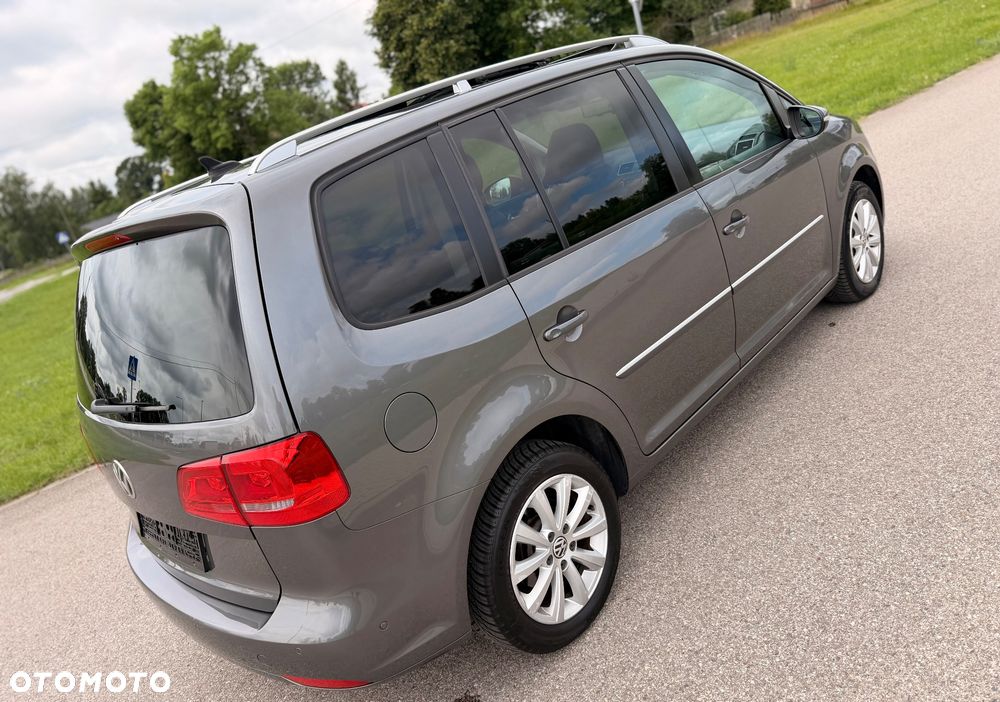 Volkswagen Touran 2.0 TDI DPF DSG Highline - 8