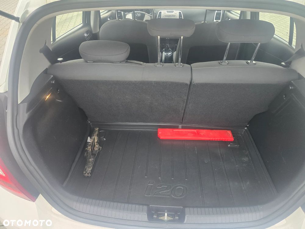 Hyundai i20 1.2 Style EU5 - 10