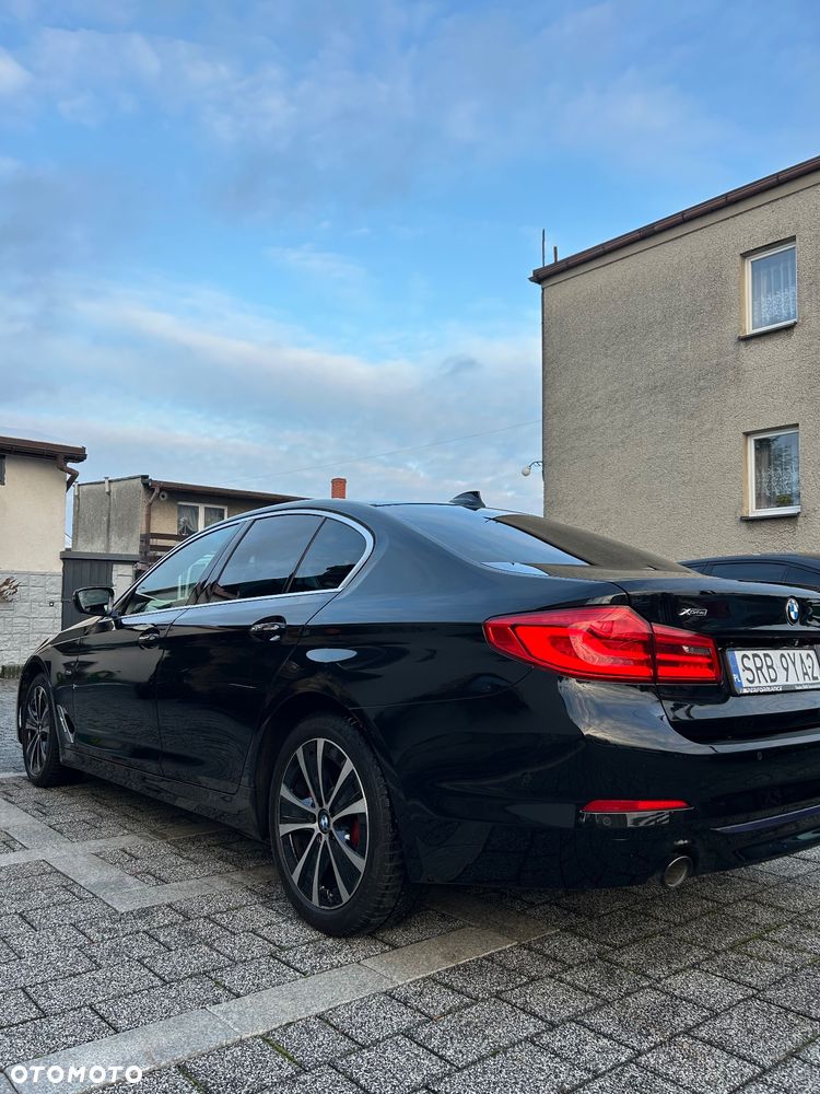 BMW Seria 5 520d xDrive Sport Line - 3