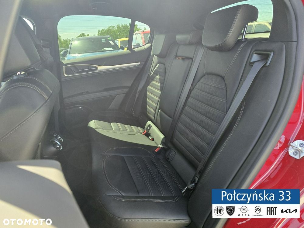 Alfa Romeo Stelvio - 20