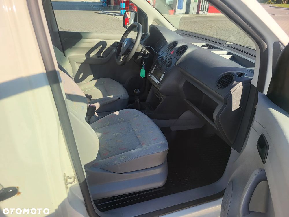 Volkswagen Caddy - 27