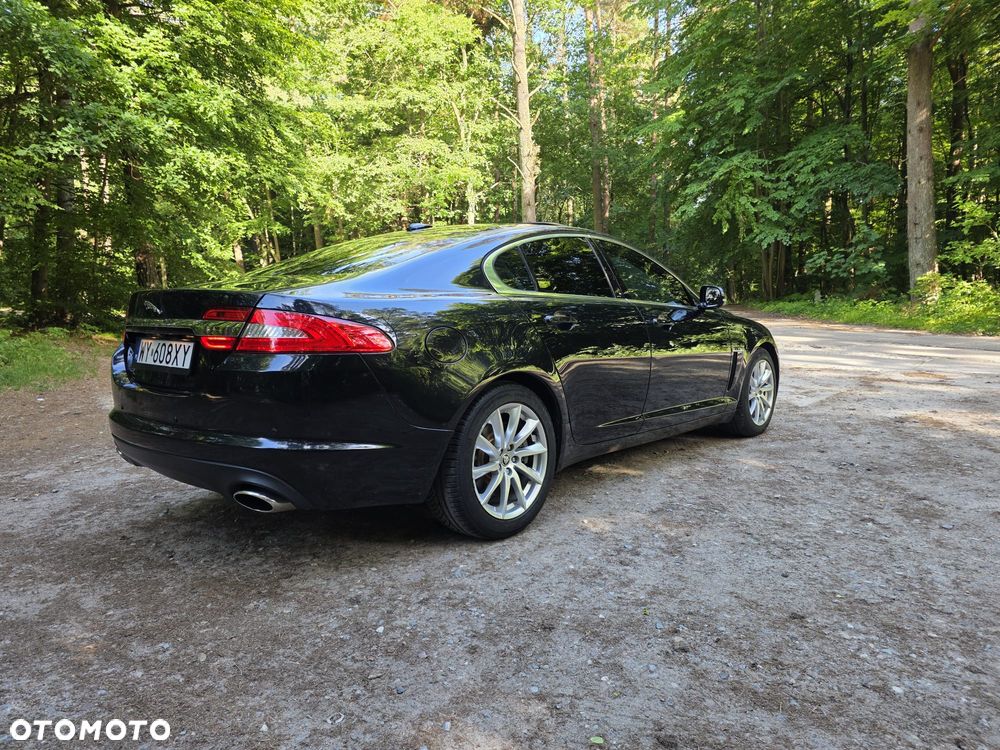 Jaguar XF 3.0 V6 D Luxury - 14