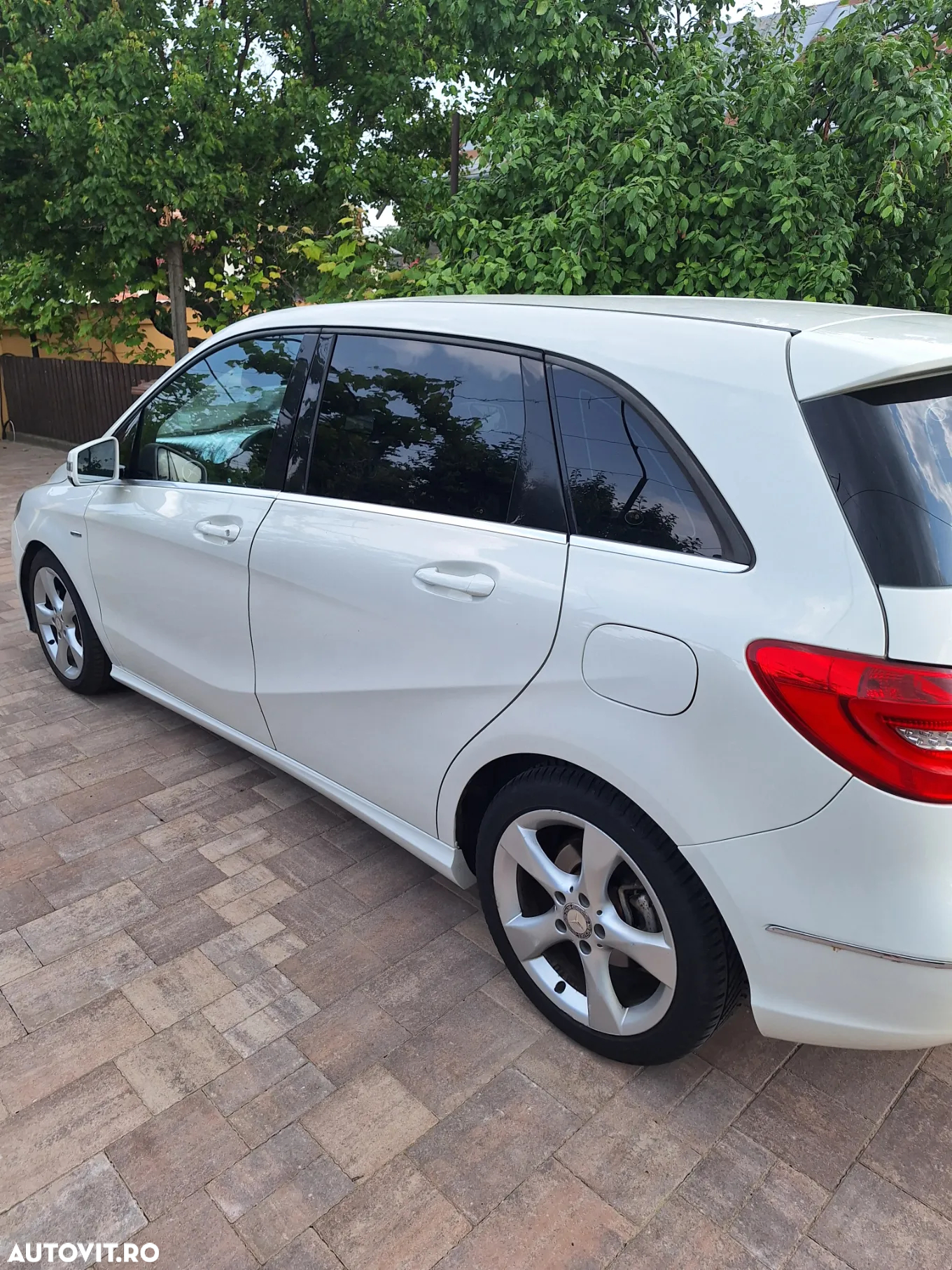 Mercedes-Benz B 180 CDI BlueEFFICIENCY - 6