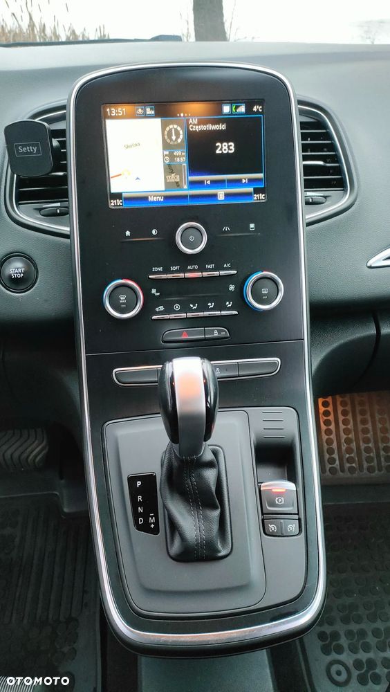 Renault Scenic - 17