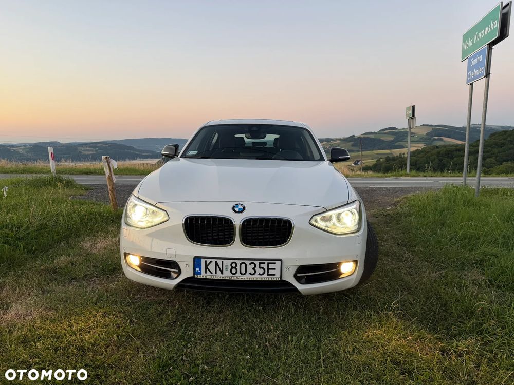 BMW Seria 1 120d Sport Line - 4