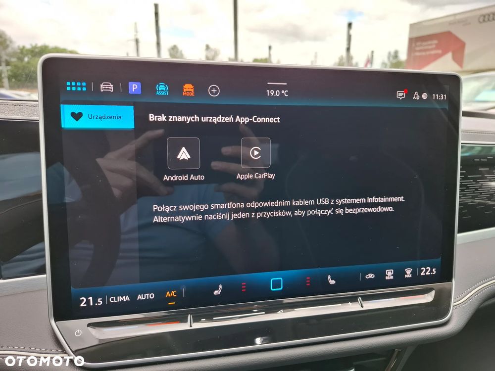 Volkswagen Passat Variant 2.0 TDI SCR DSG Elegance - 24