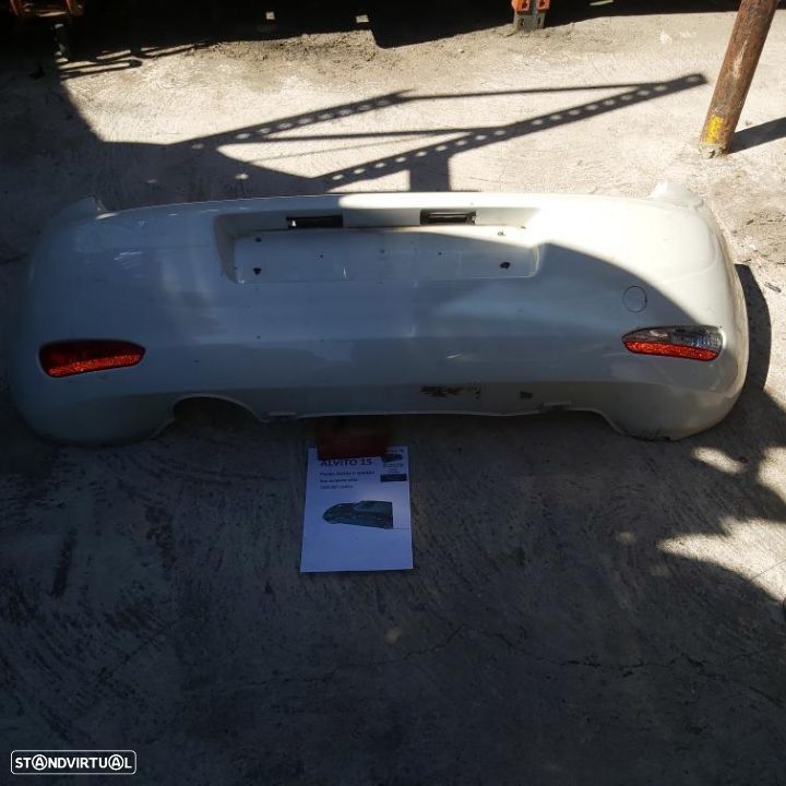 Para choques trás Fiat Grand Punto 2015 branco - 1