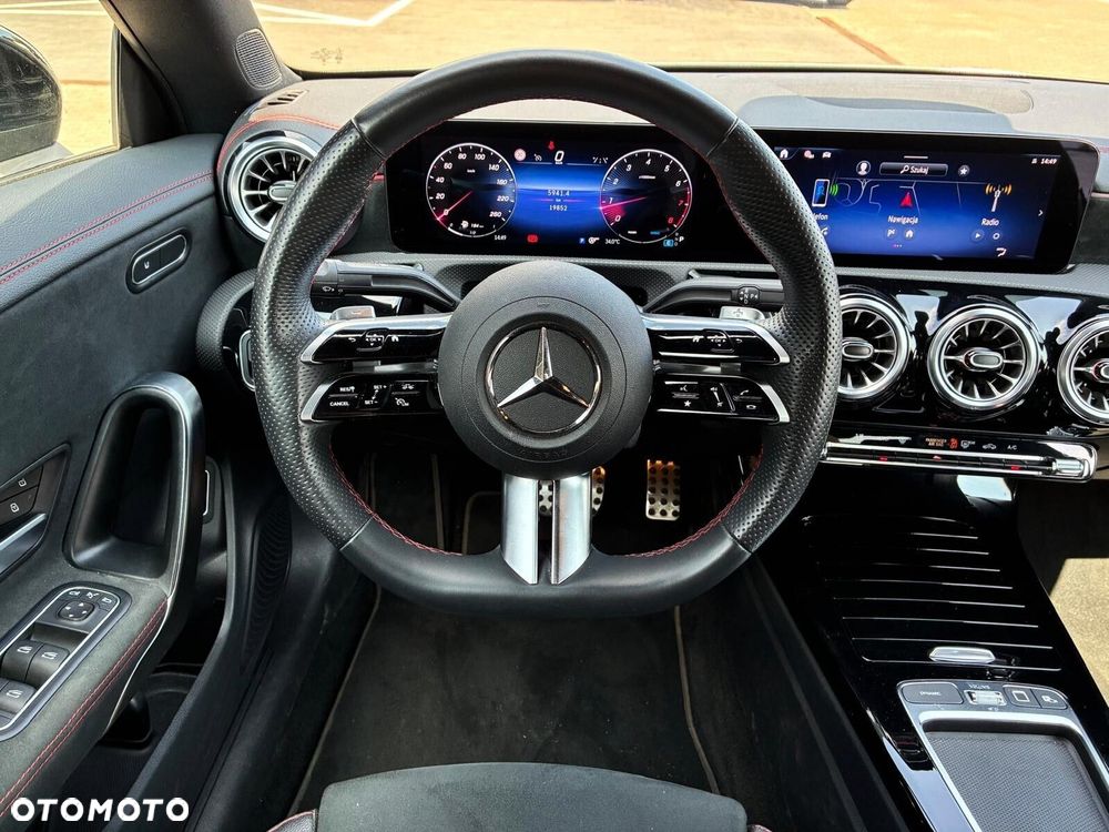 Mercedes-Benz CLA 200 Progressive 7G-DCT - 10