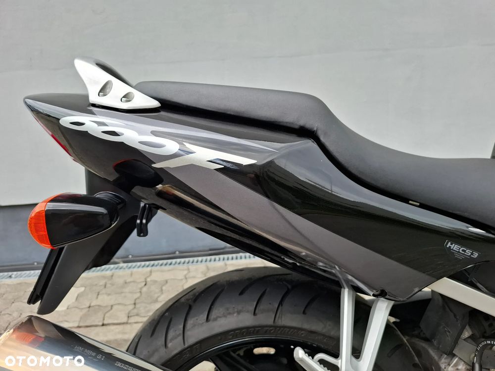 Honda CBR - 17