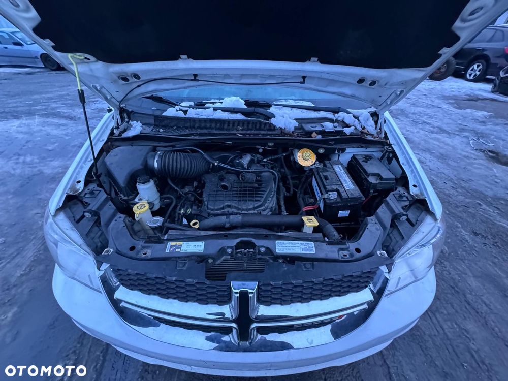 Dodge Grand Caravan 3.6 R/T - 10