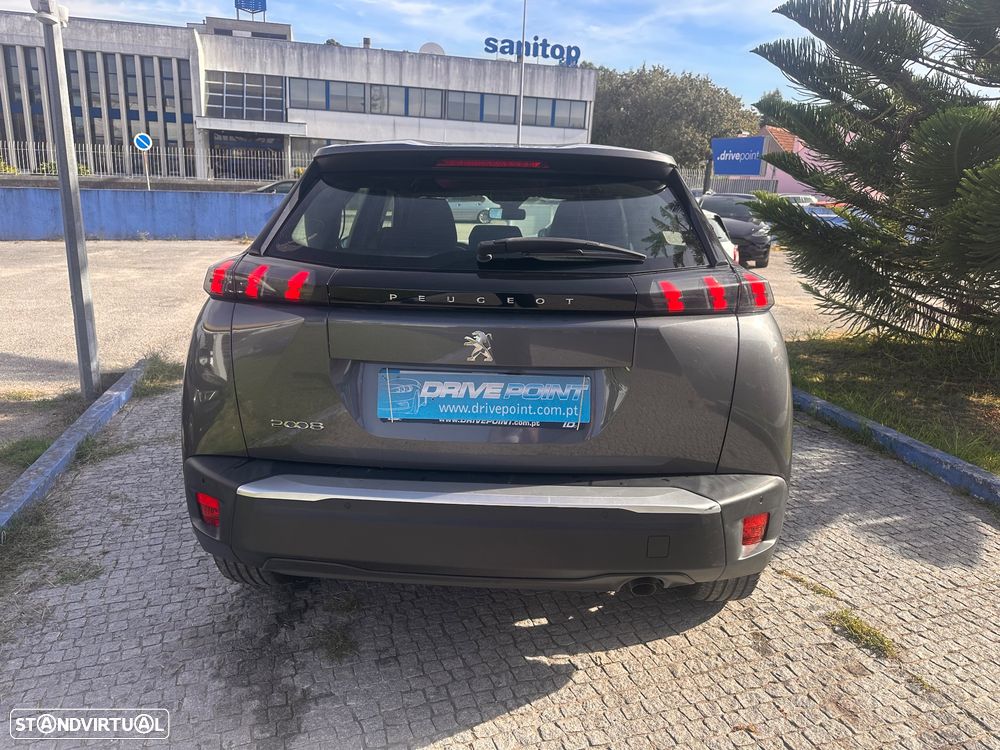 Peugeot 2008 1.2 PureTech Active Pack - 7