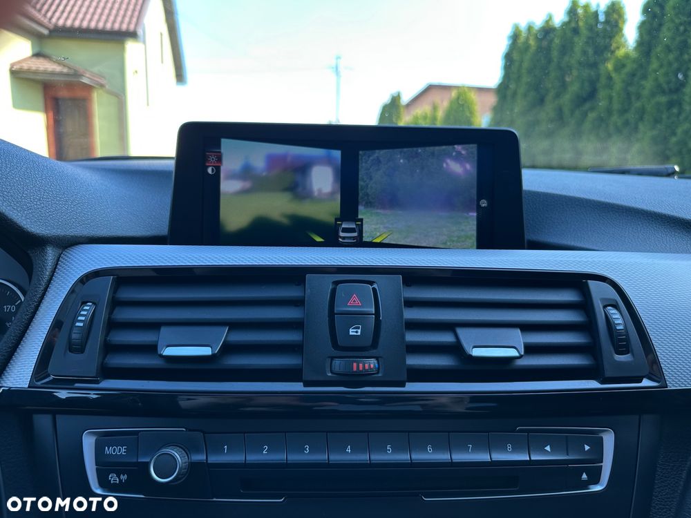 BMW Seria 3 328i Sport-Aut Sport Line - 24