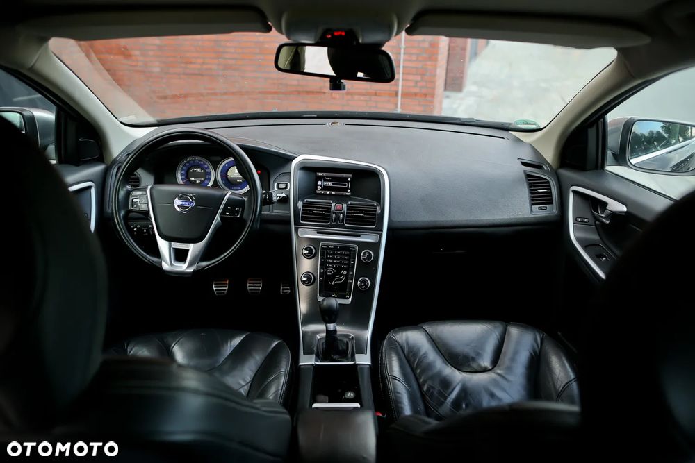 Volvo XC 60 DRIVe R Design - 21