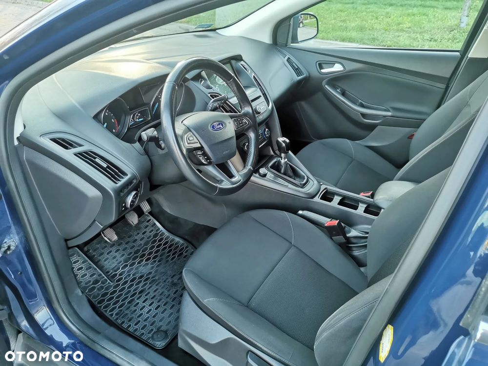 Ford Focus 1.5 TDCi SYNC Edition - 9