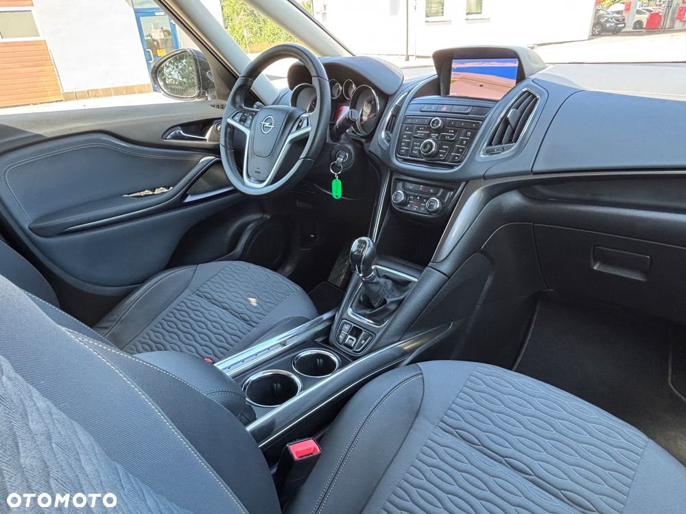 Opel Zafira - 29