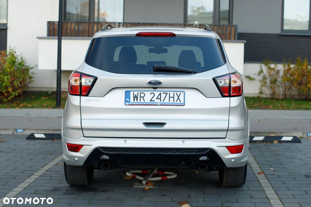 Ford Kuga - 11