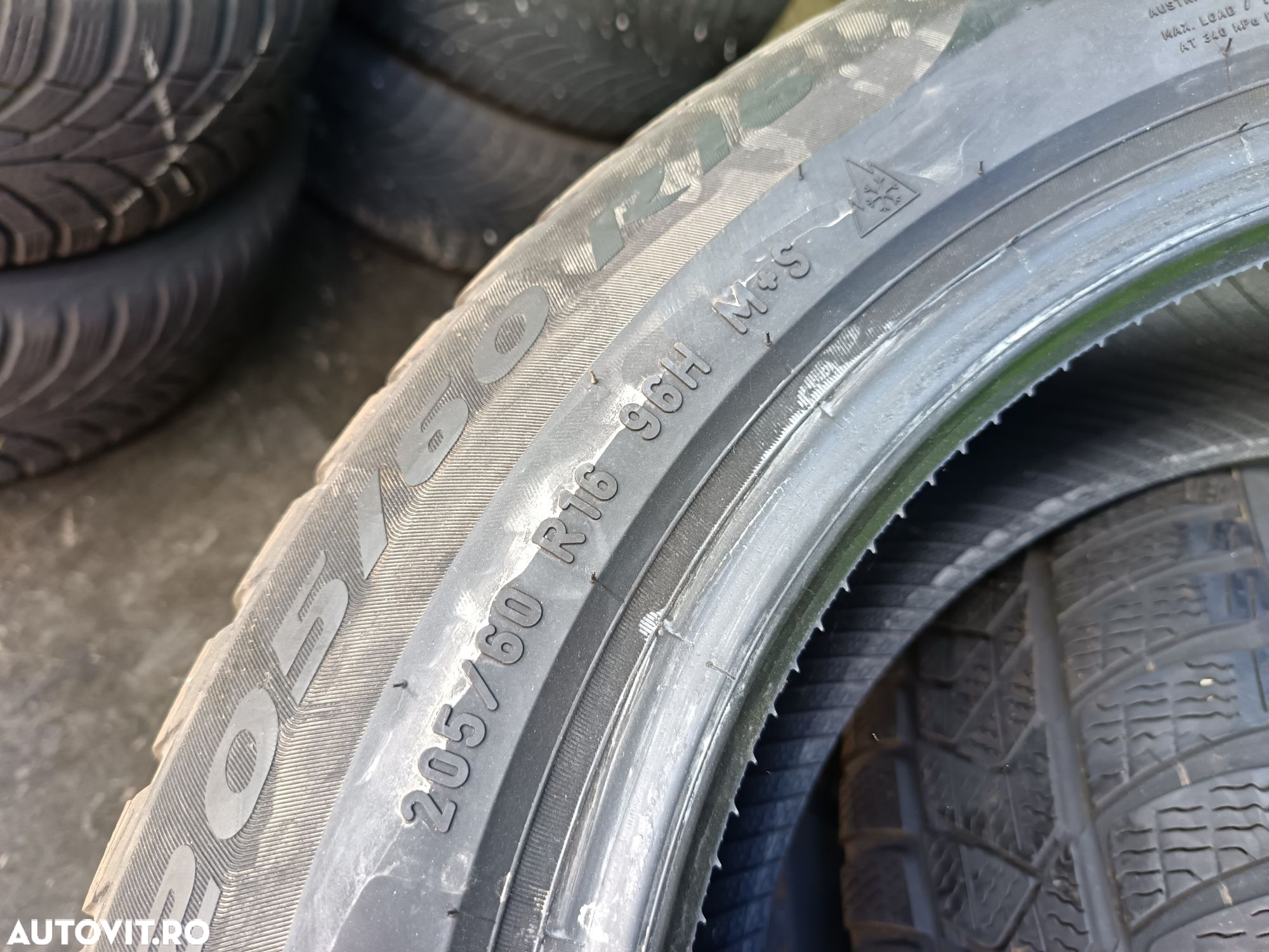 Anvelope MS iarna 205 60 16 pirelli runflat 2019 6-6.5mm - 7