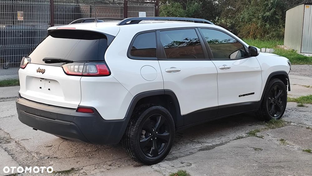 Jeep Cherokee - 1