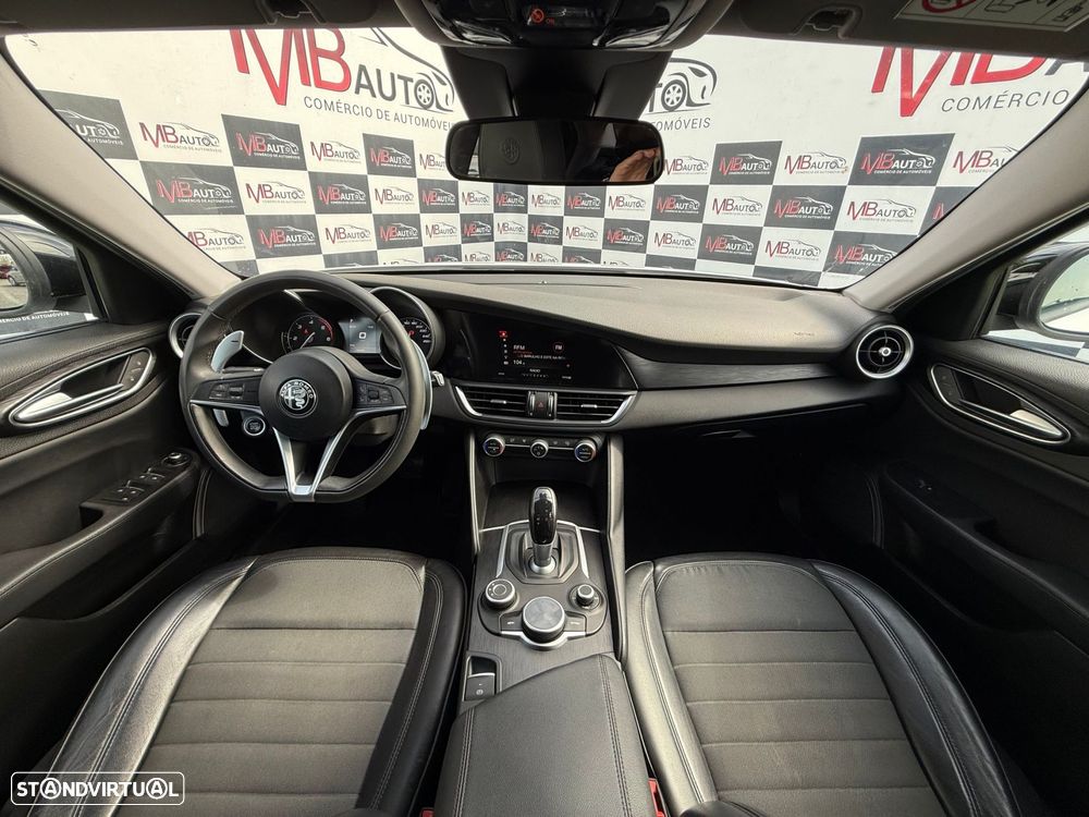 Alfa Romeo Giulia 2.2 D Super AT8 - 31