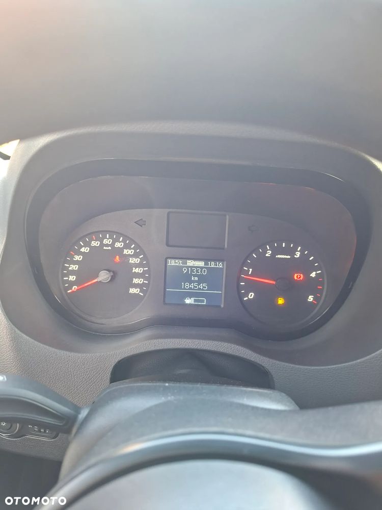 Mercedes-Benz Sprinter - 4