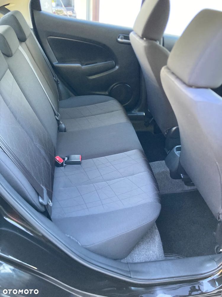 Mazda 2 1.5 Exclusive + - 12