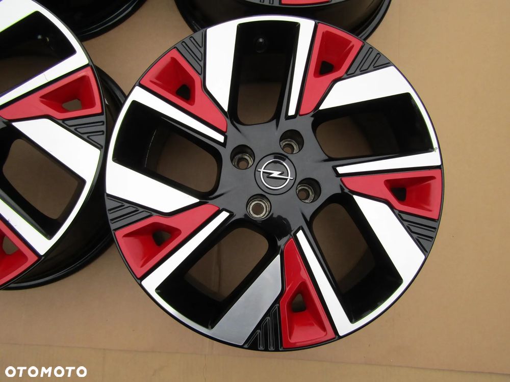 4x Felgi Aluminiowe 18 Opel Mokka II B Corsa F Peugeot 2008 II 2008 5008 Citroen DS3 DS4 C4 Cactus C3 II III 7 j 4x108 ET35 - 11